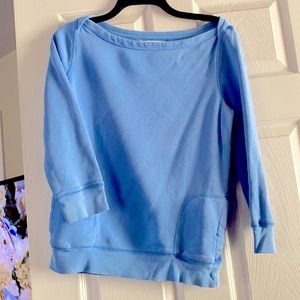 J Crew vintage french terry sweat shirt worn only twice. Great for a fall day.